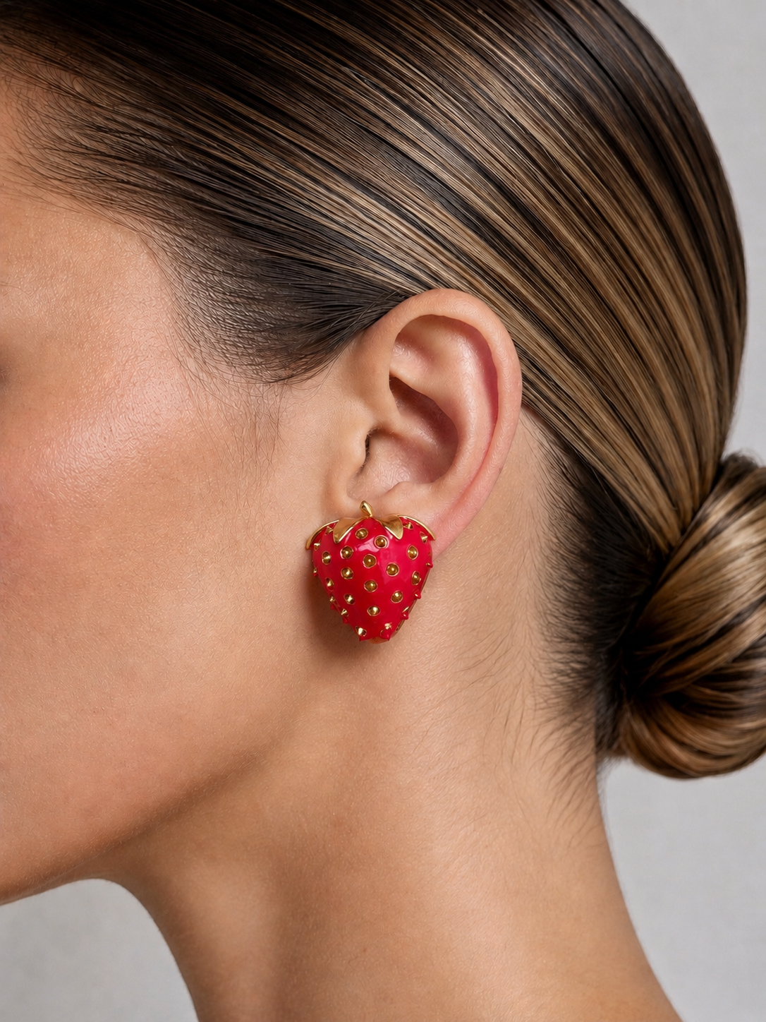 RED SPIKED STRAWBERRY GOLD