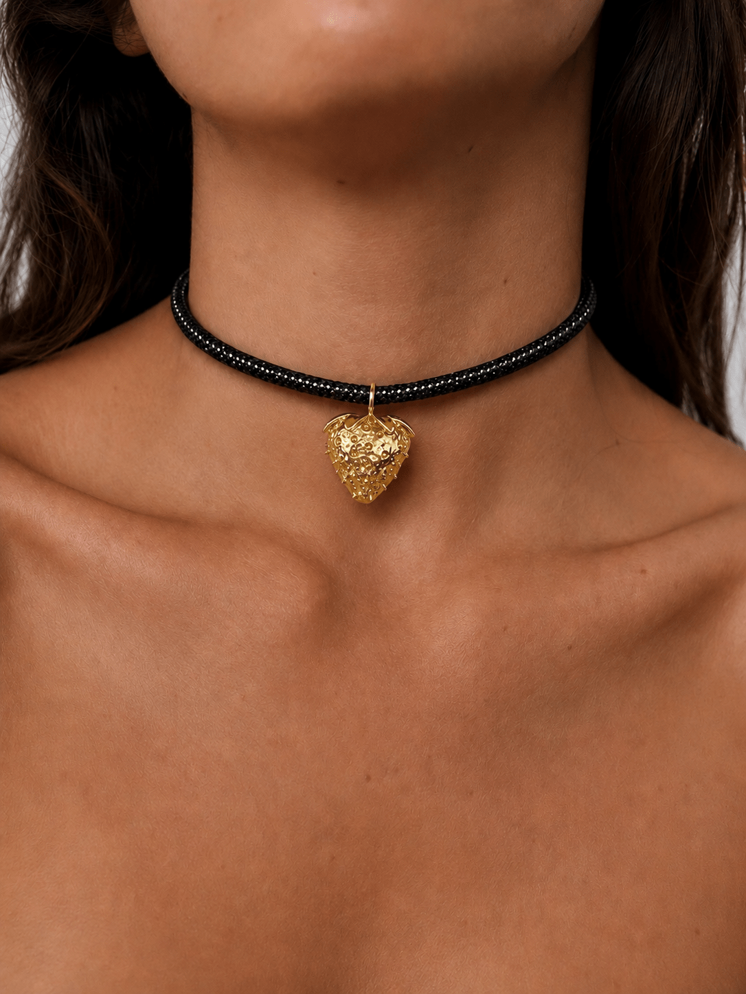 NIGHT STRAWBERRY CHOCKER GOLD - AIRHESS